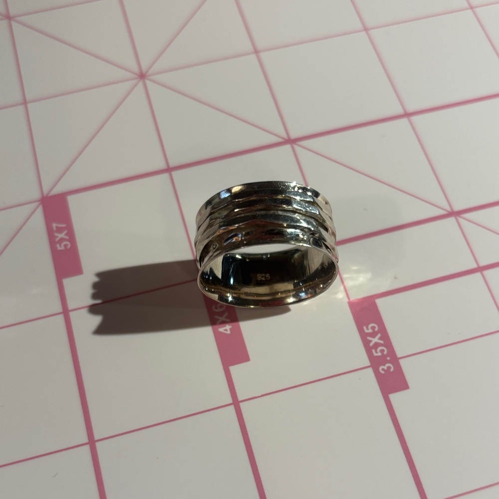Elegant Silver Women's Ring